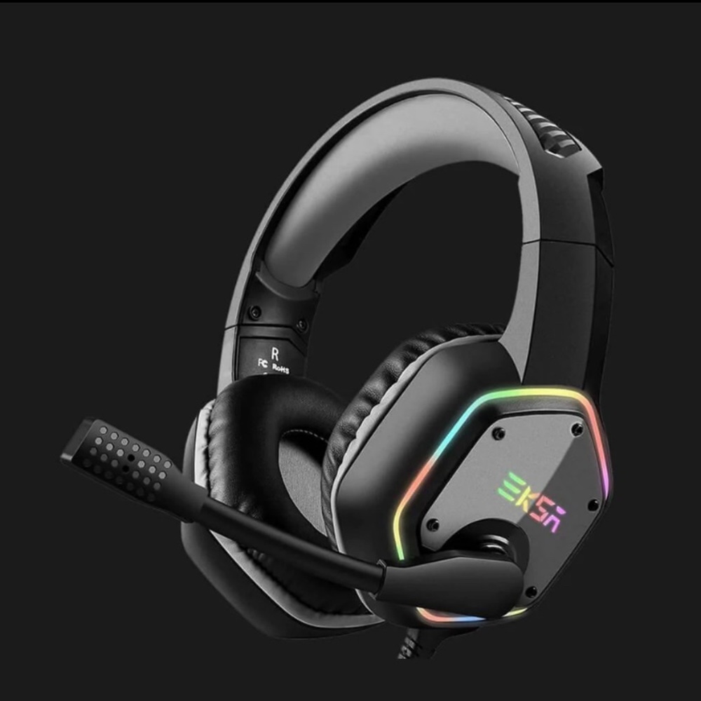 NWOT- EKSA® E1000 RGB USB Gaming Headset (with carrying case) - Never Used